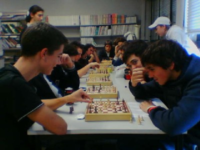 Un momento del torneo di scacchi - foto di Marco Pigni